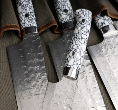 saji-white-group-6